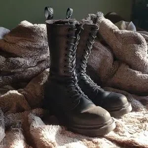 Dr martens sales kolbert tall